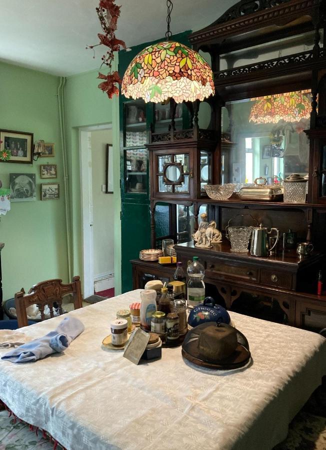 קילקני Budget Double Room In City מראה חיצוני תמונה